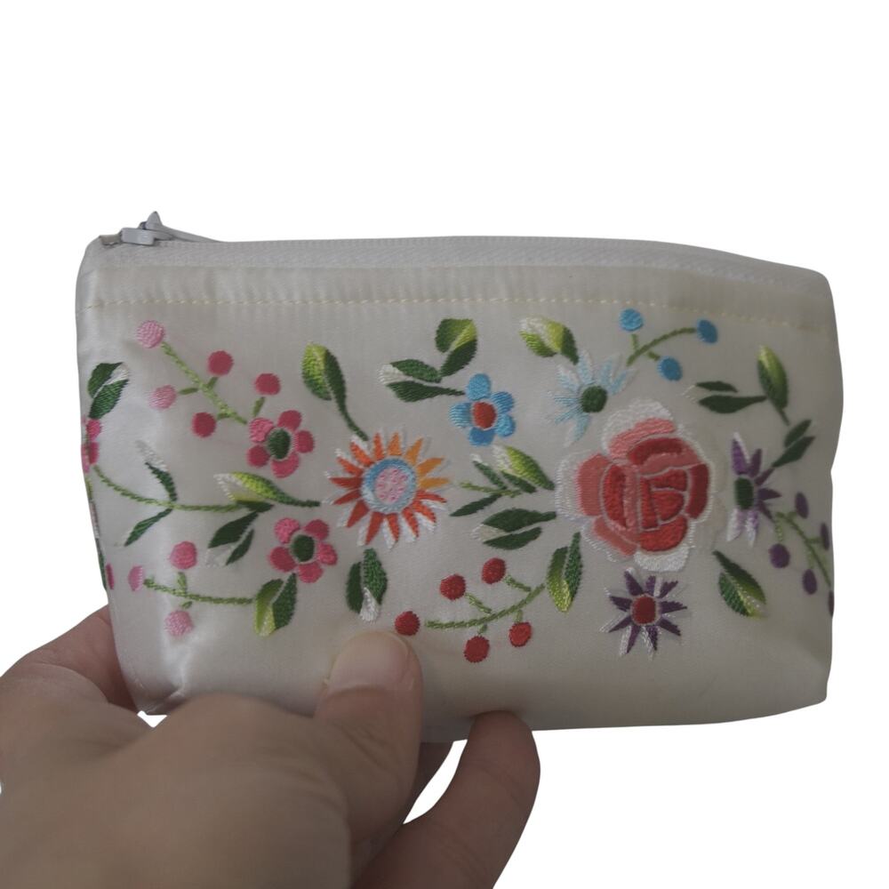 Vintage White Silk Floral Embroidered Cosmetic Pouch Small Zip Top Makeup Bag